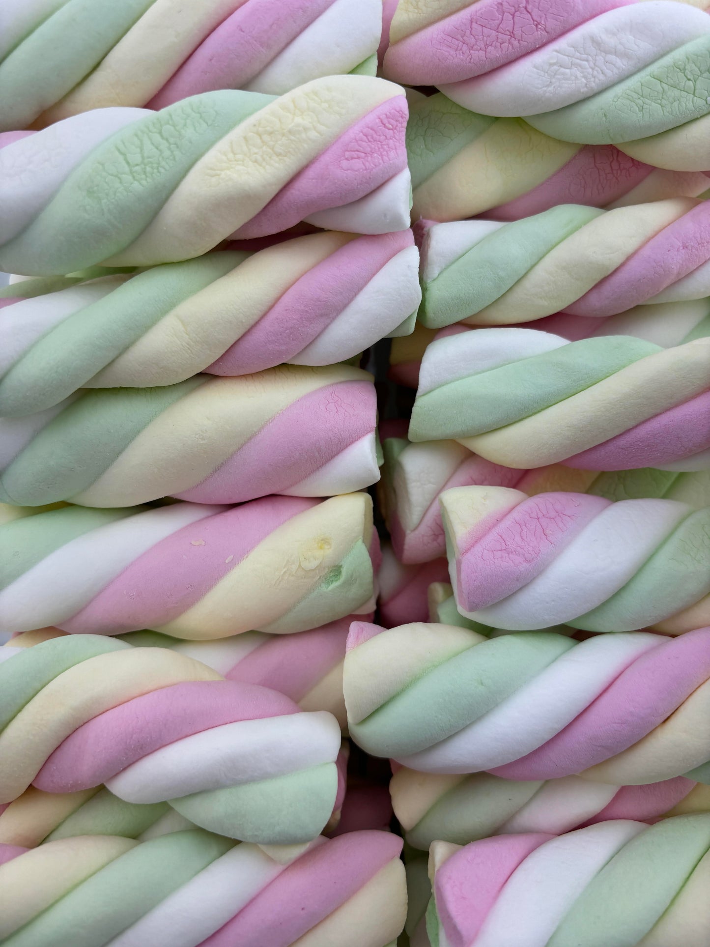 Mallow Twists Freeze Dried